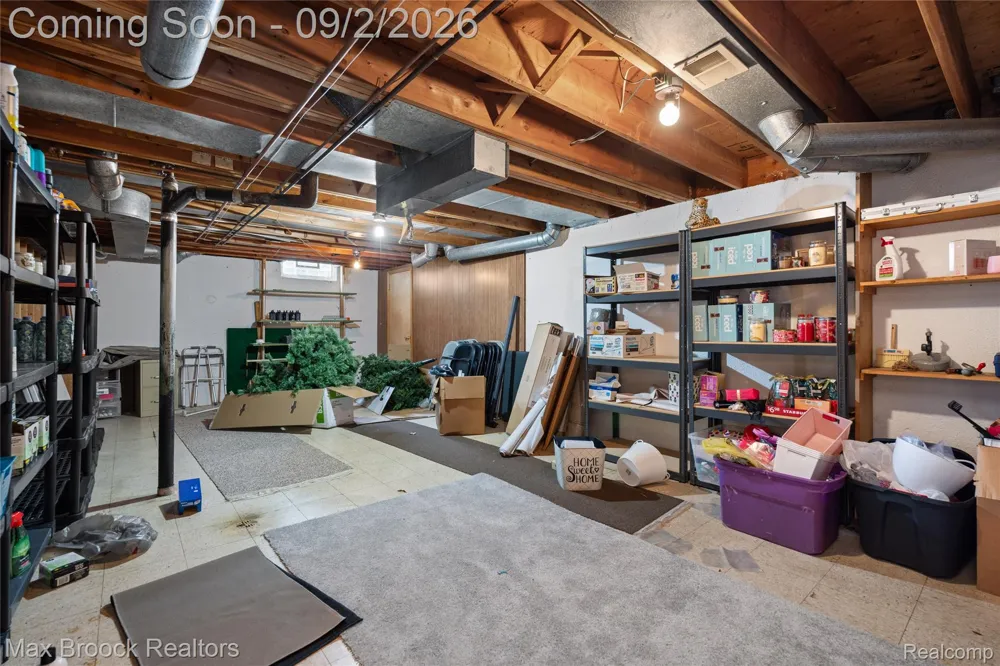 5439 DEERFIELD VILLAGE DRIVE West Bloomfield Charter Township, MI 48322