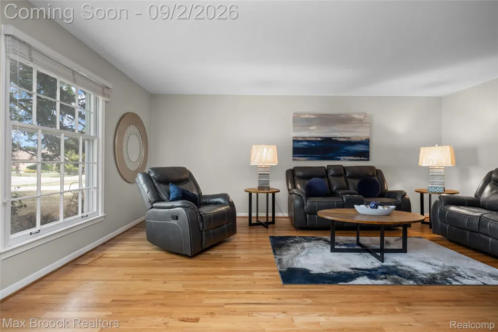 5439 DEERFIELD VILLAGE DRIVE West Bloomfield Charter Township, MI 48322