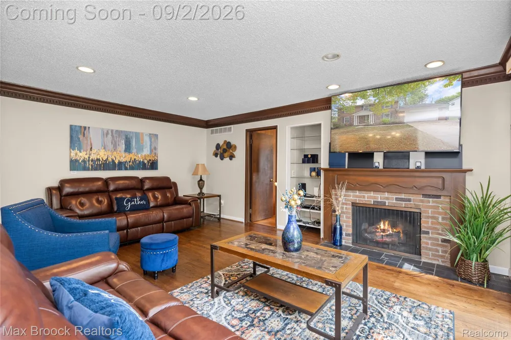 5439 DEERFIELD VILLAGE DRIVE West Bloomfield Charter Township, MI 48322
