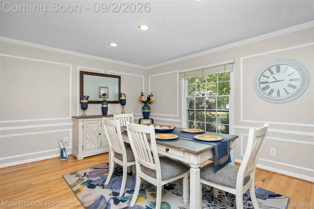 5439 DEERFIELD VILLAGE DRIVE West Bloomfield Charter Township, MI 48322