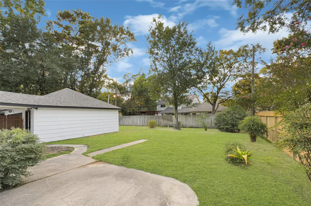 5206 Springton Lane Spring, TX 77379