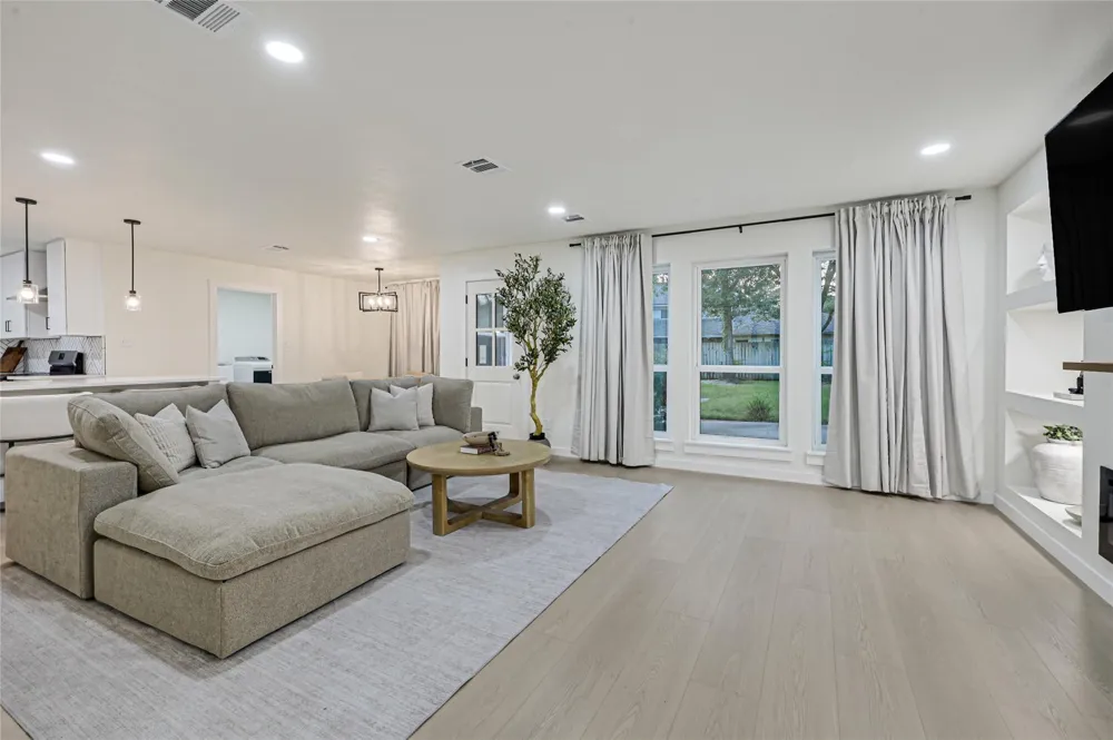 5206 Springton Lane Spring, TX 77379