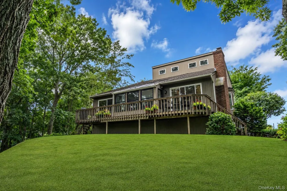1541 Stillwater Avenue Cutchogue, NY 11935