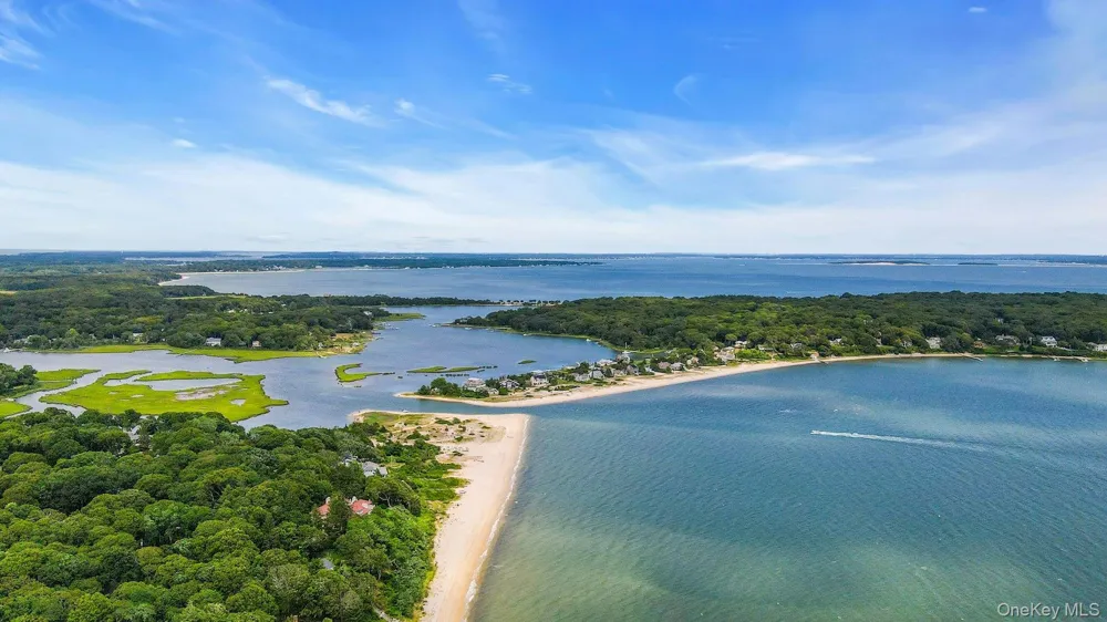 1541 Stillwater Avenue Cutchogue, NY 11935