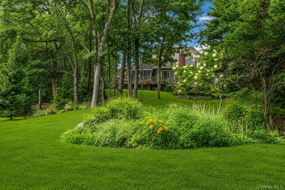 1541 Stillwater Avenue Cutchogue, NY 11935