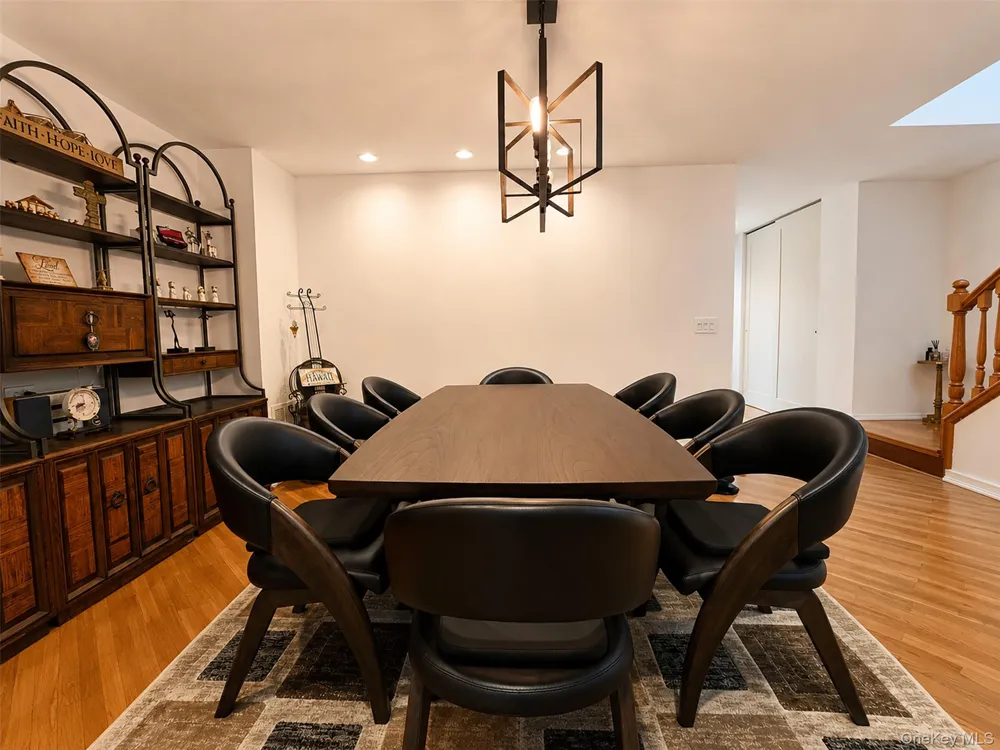 151 The Knoll Syosset, NY 11791