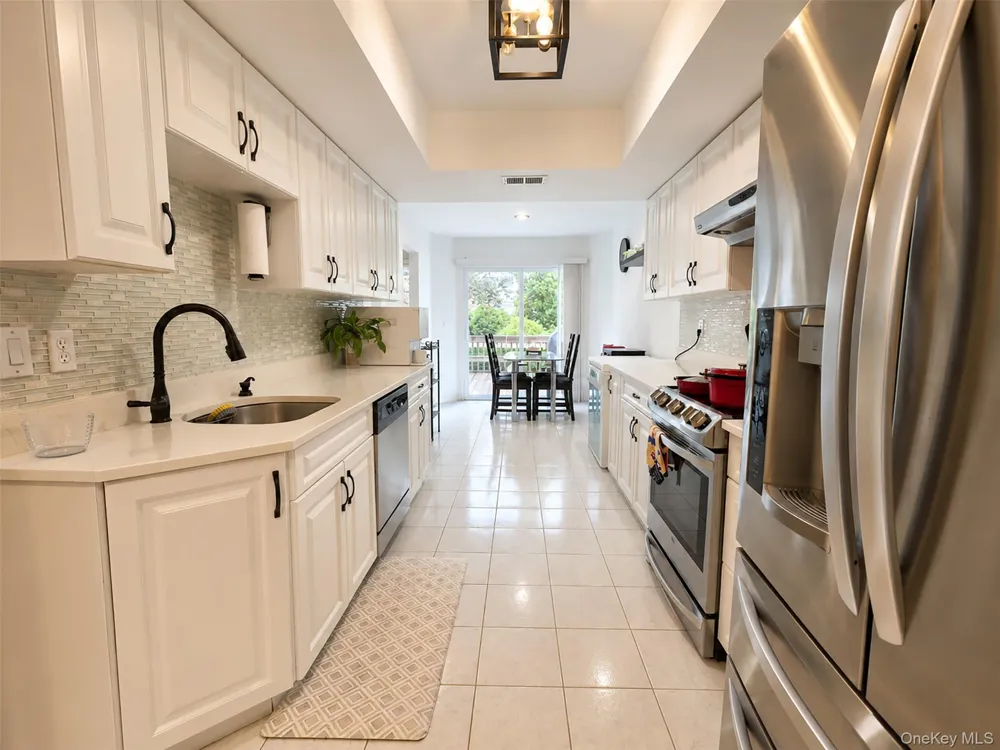 151 The Knoll Syosset, NY 11791