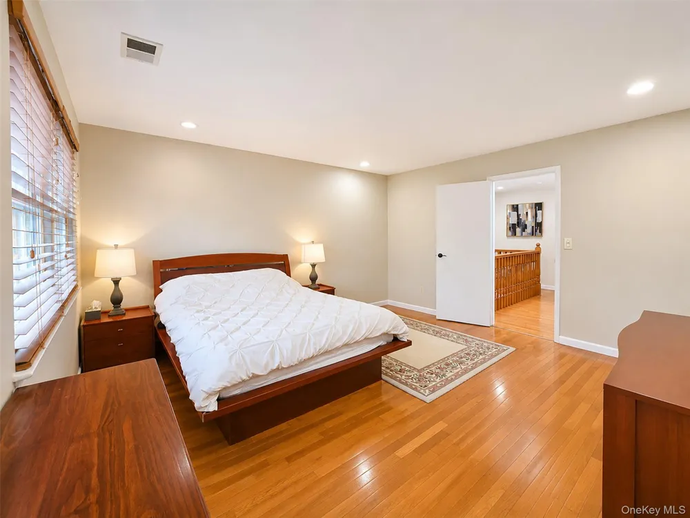 151 The Knoll Syosset, NY 11791