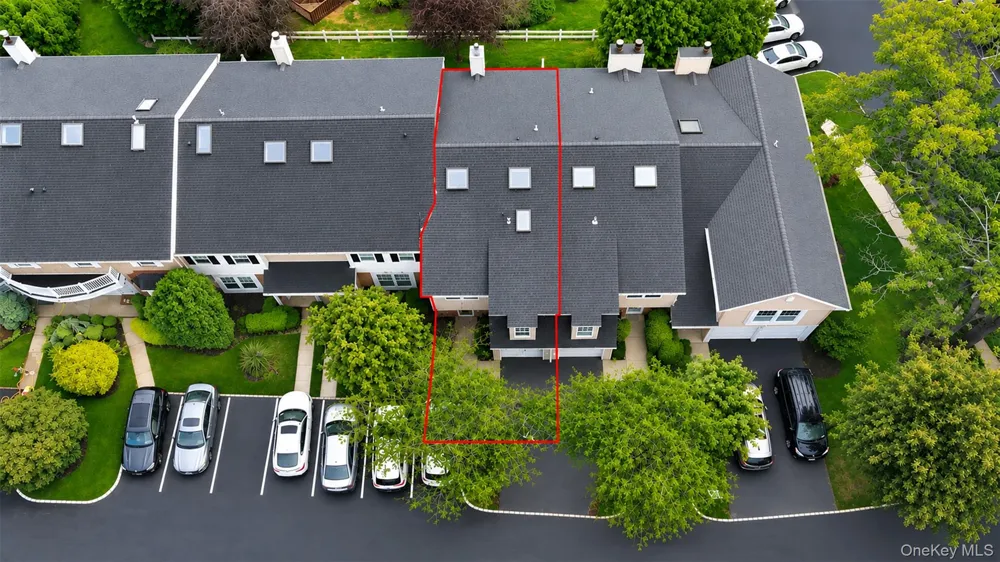 151 The Knoll Syosset, NY 11791
