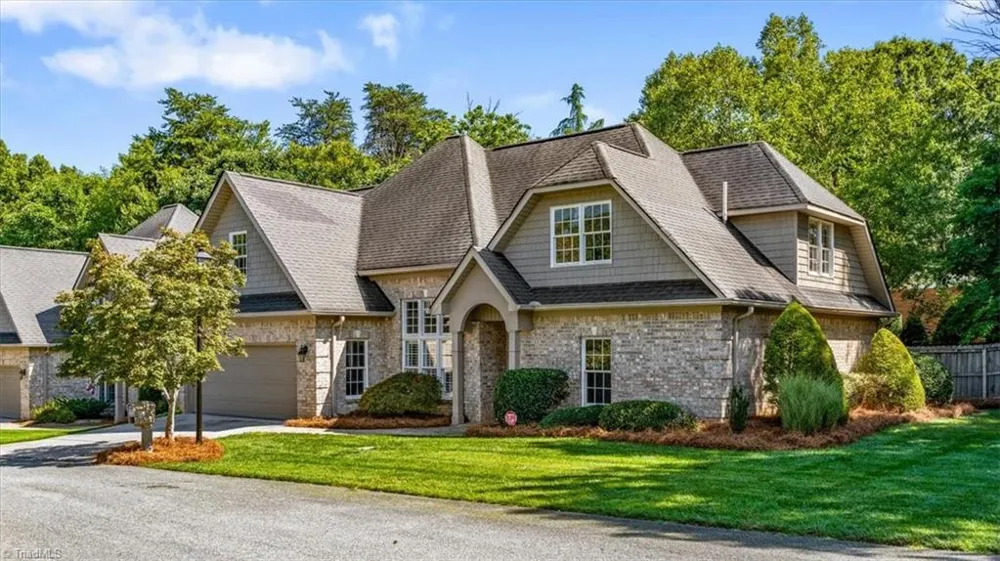 4002 Flagstick Court Jamestown, NC 27282