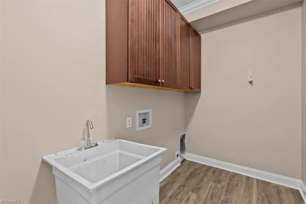 4002 Flagstick Court Jamestown, NC 27282