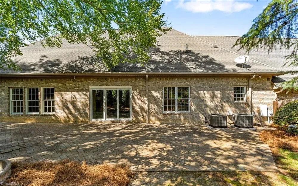 4002 Flagstick Court Jamestown, NC 27282