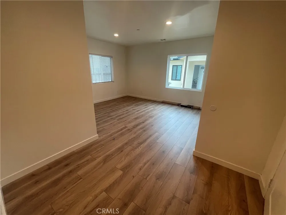 1609 Niagara Street Burbank, CA 91505