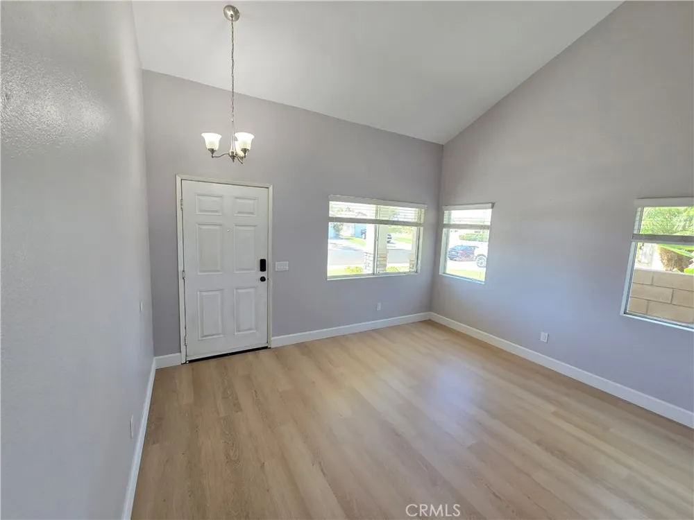 30532 Pine Creek Menifee, CA 92584