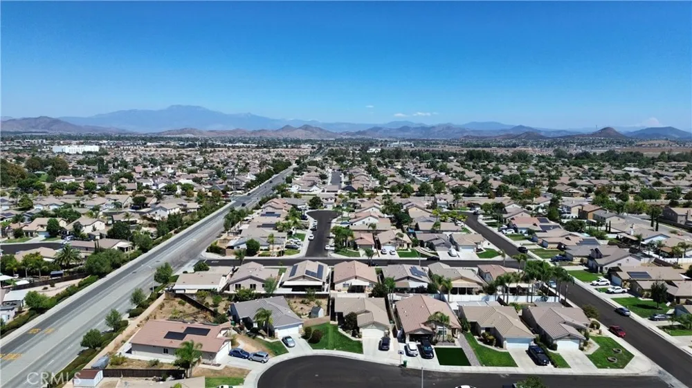 30532 Pine Creek Menifee, CA 92584