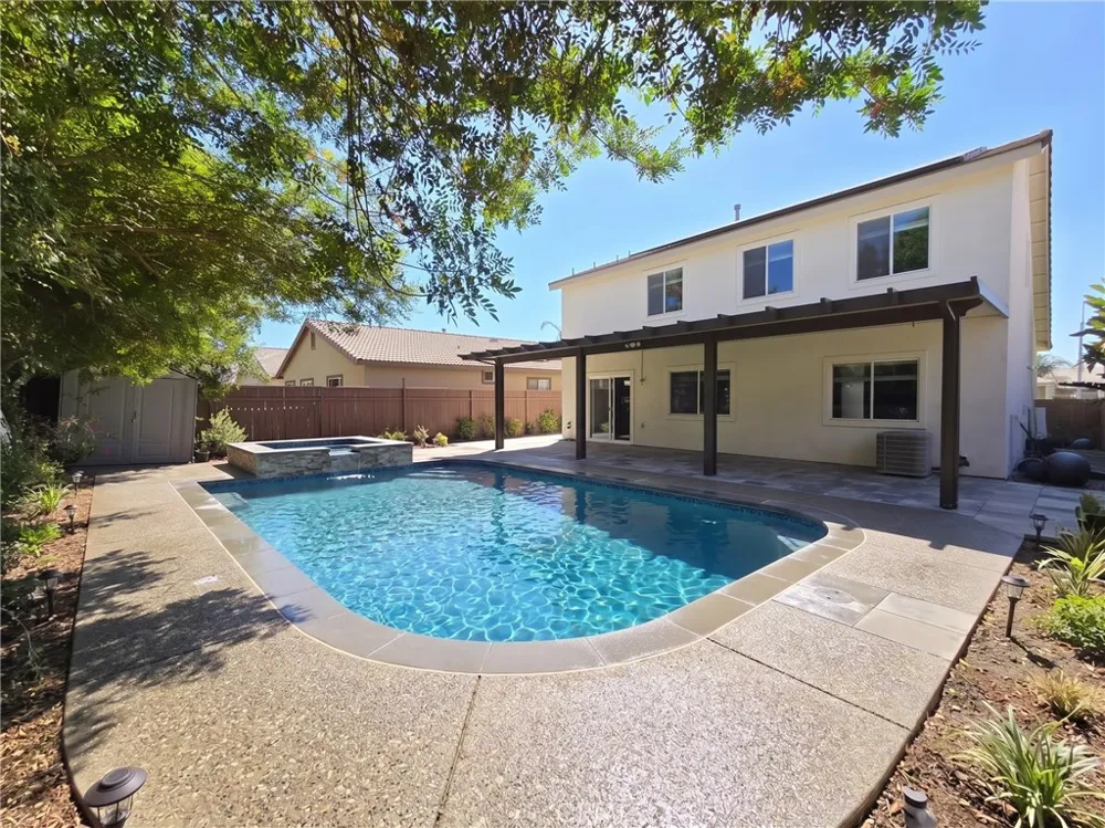 30532 Pine Creek Menifee, CA 92584