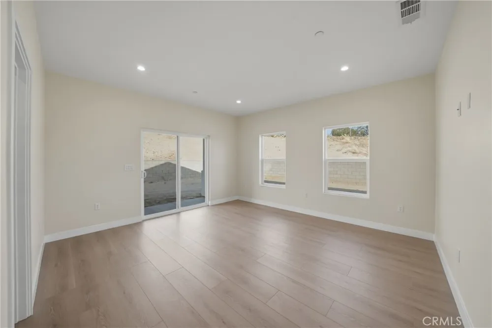 16315 Orick Avenue Victorville, CA 92394