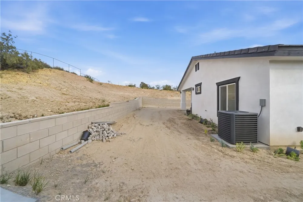16315 Orick Avenue Victorville, CA 92394