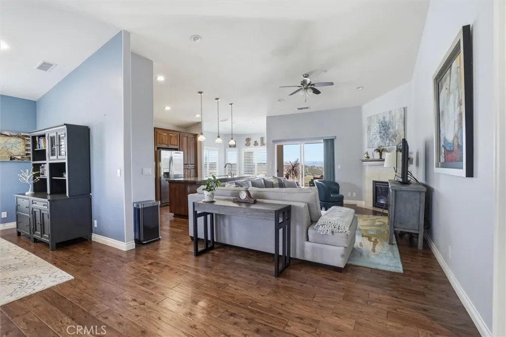 3180 Lakeside Village Paso Robles, CA 93446