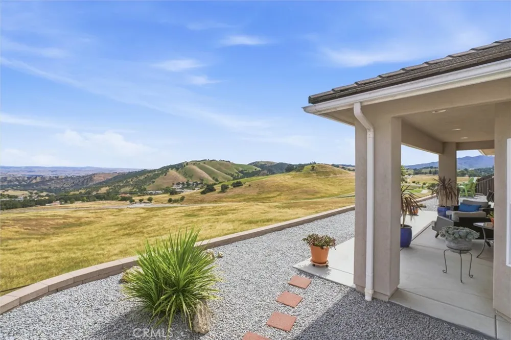 3180 Lakeside Village Paso Robles, CA 93446