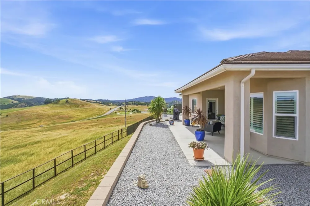3180 Lakeside Village Paso Robles, CA 93446