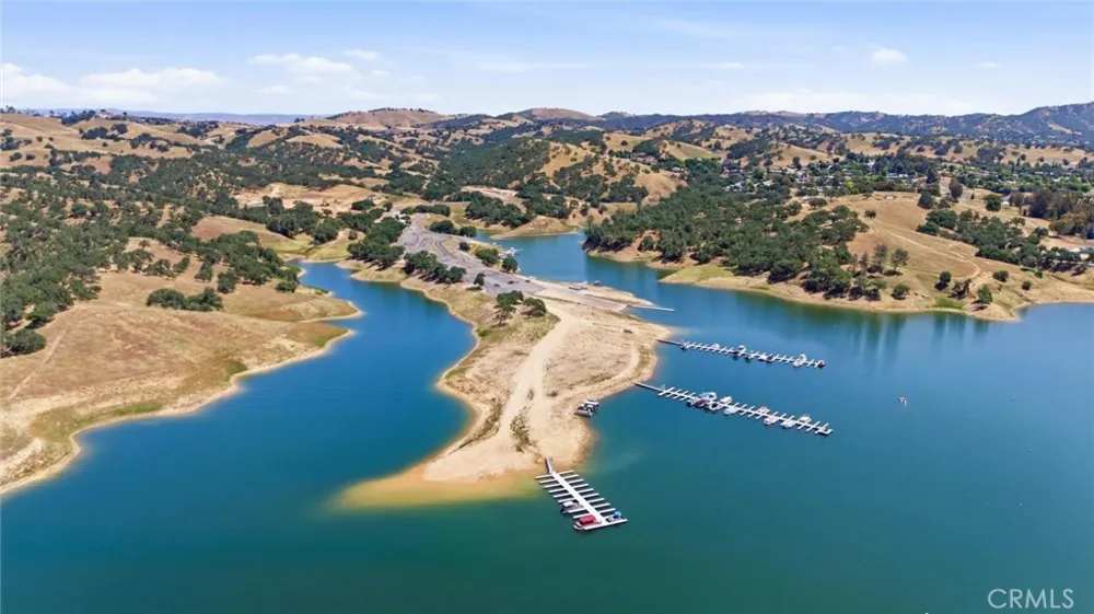 3180 Lakeside Village Paso Robles, CA 93446