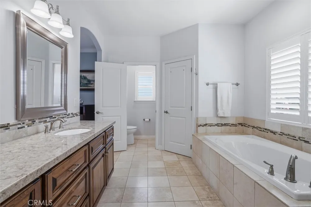 3180 Lakeside Village Paso Robles, CA 93446