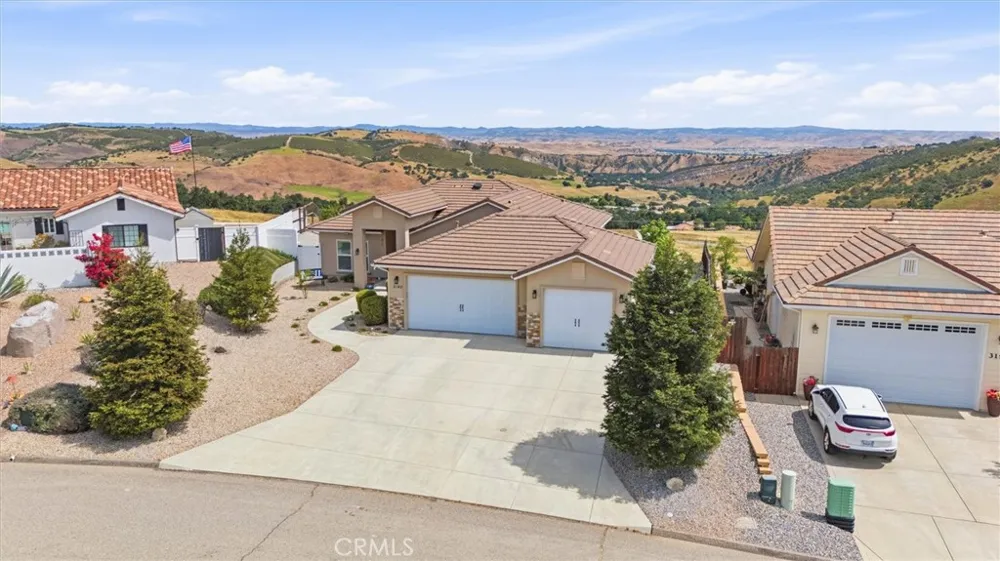 3180 Lakeside Village Paso Robles, CA 93446