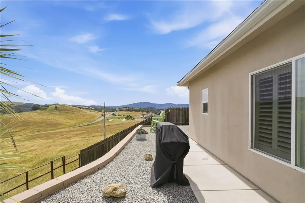 3180 Lakeside Village Paso Robles, CA 93446