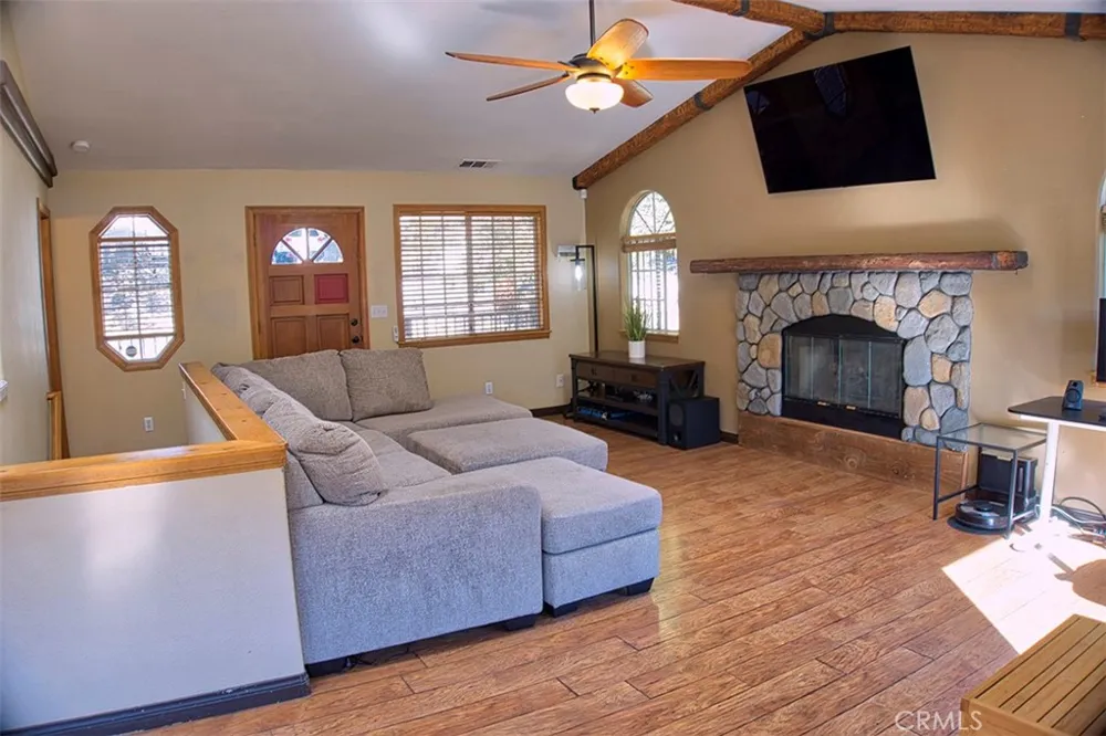 24757 Basel Drive Crestline, CA 92325