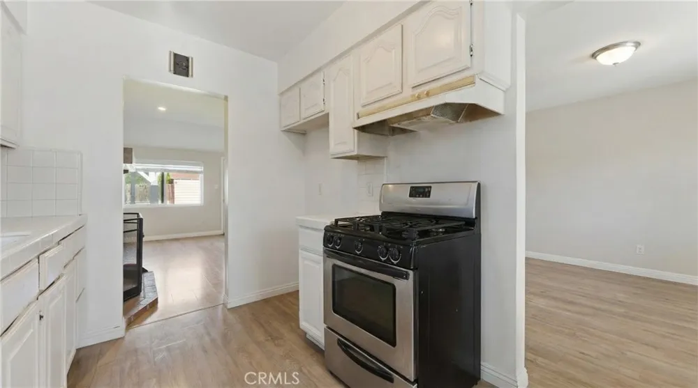 7619 Wellsford Whittier, CA 90606