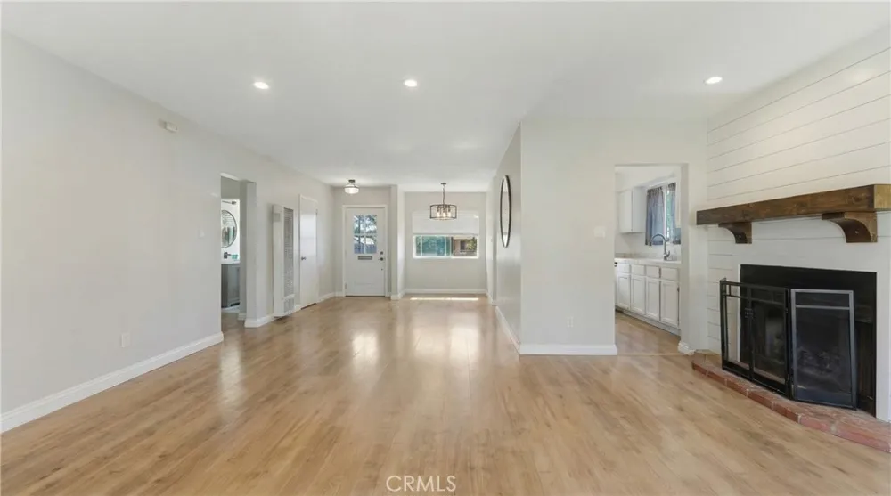 7619 Wellsford Whittier, CA 90606