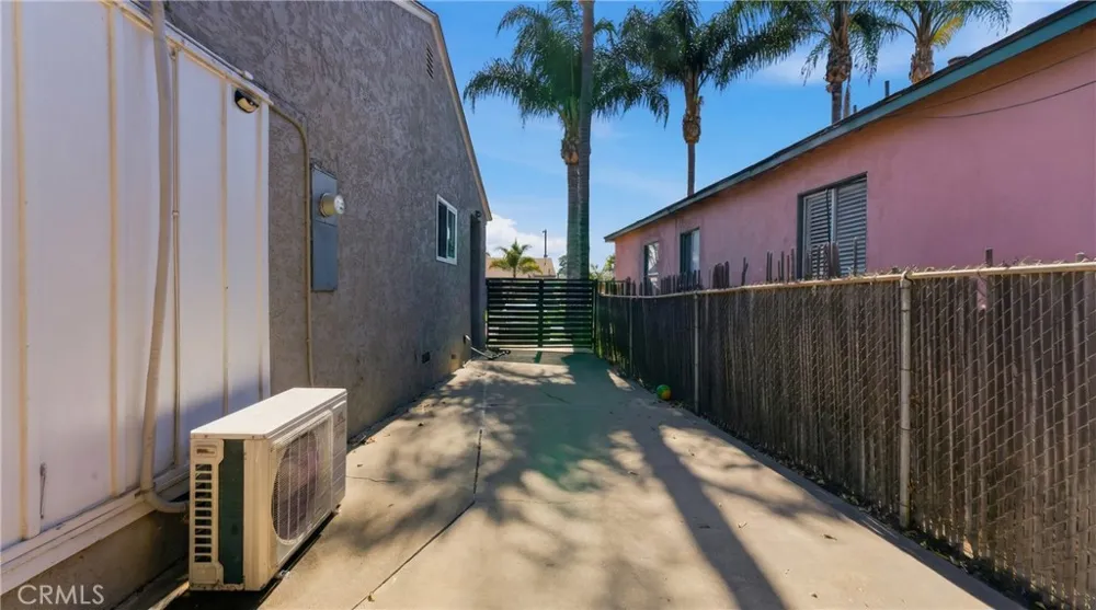 7619 Wellsford Whittier, CA 90606