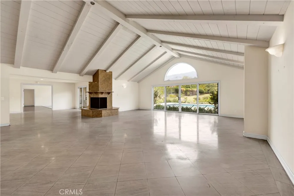 201 Deodar Bradbury, CA 91008