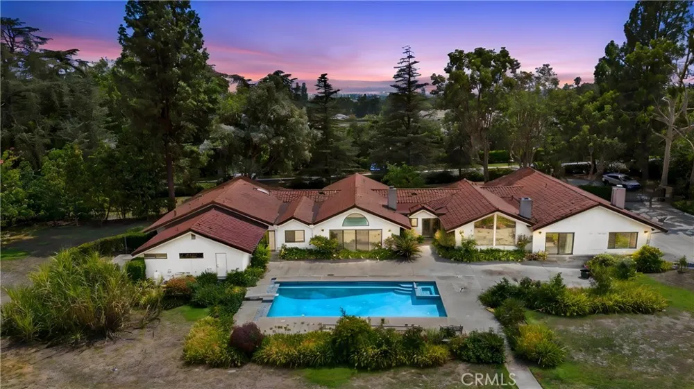 201 Deodar Bradbury, CA 91008