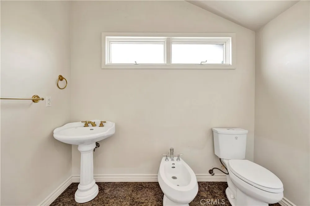 201 Deodar Bradbury, CA 91008