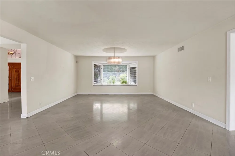 201 Deodar Bradbury, CA 91008