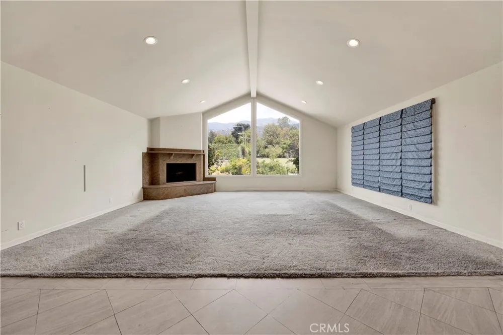 201 Deodar Bradbury, CA 91008