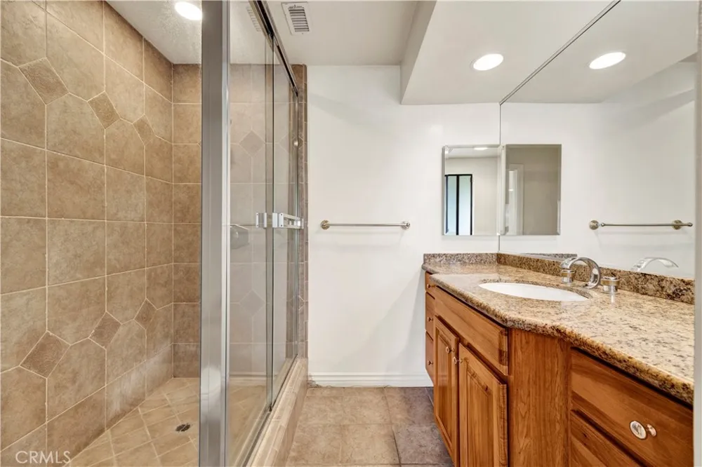 201 Deodar Bradbury, CA 91008