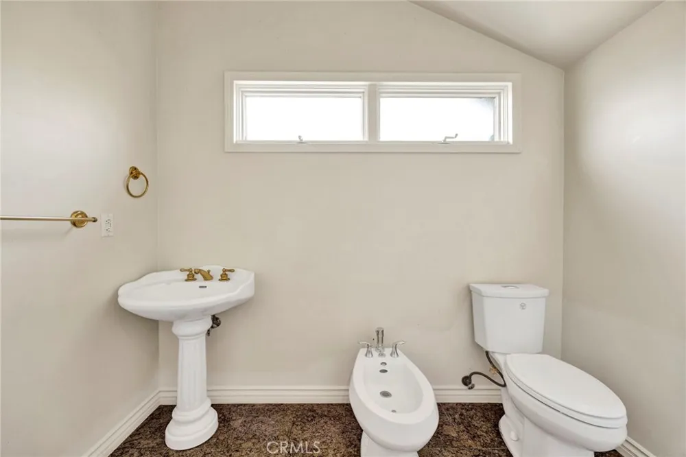 201 Deodar Bradbury, CA 91008