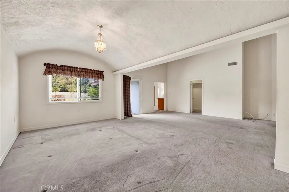 201 Deodar Bradbury, CA 91008