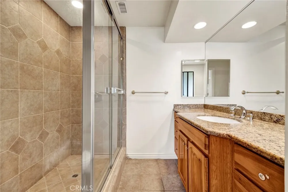 201 Deodar Bradbury, CA 91008