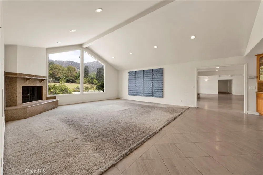 201 Deodar Bradbury, CA 91008