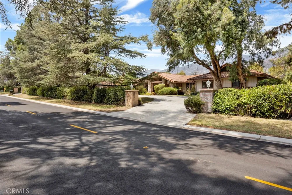 201 Deodar Bradbury, CA 91008