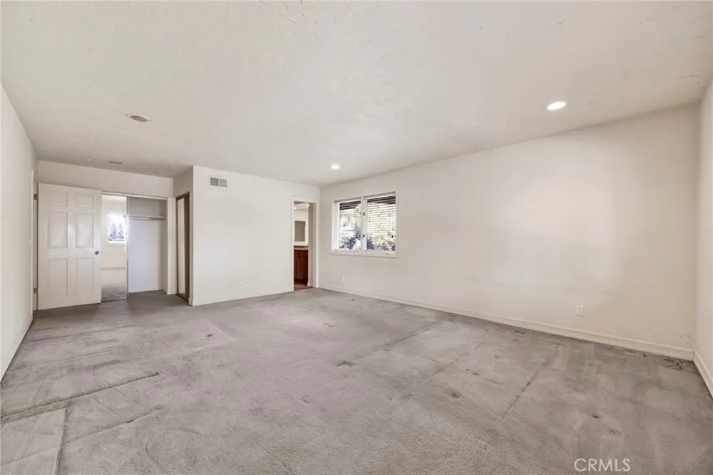 201 Deodar Bradbury, CA 91008