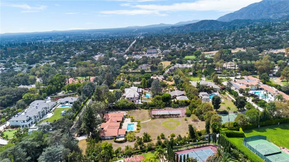 201 Deodar Bradbury, CA 91008