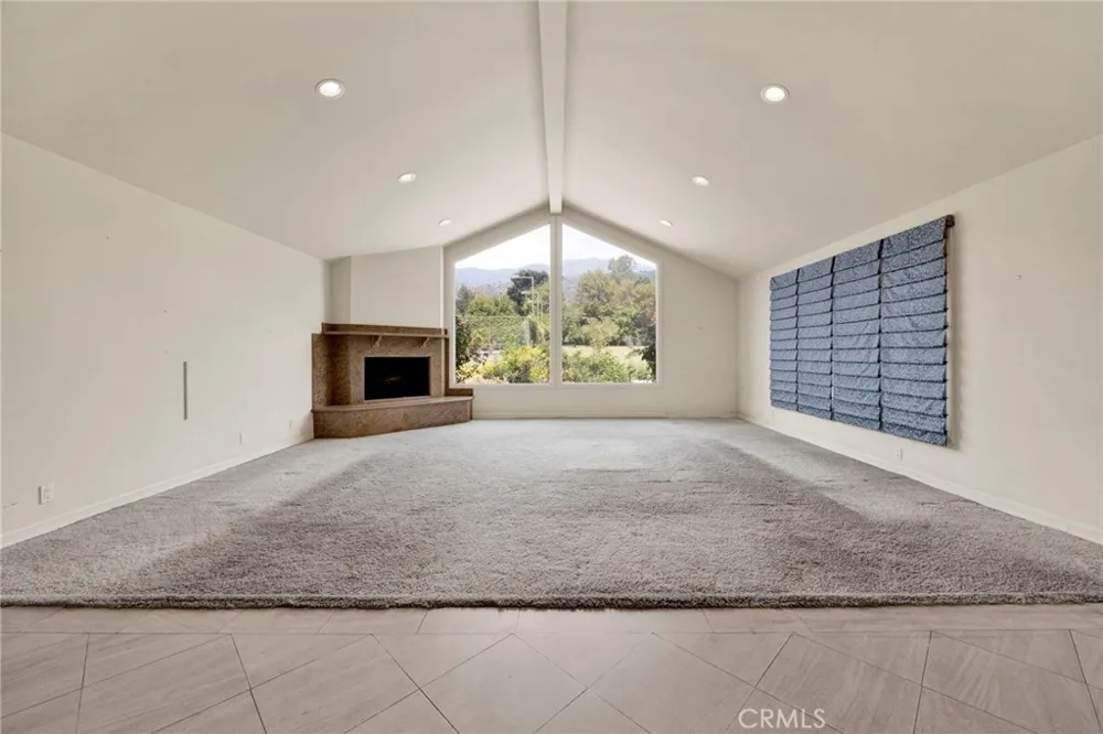 201 Deodar Bradbury, CA 91008