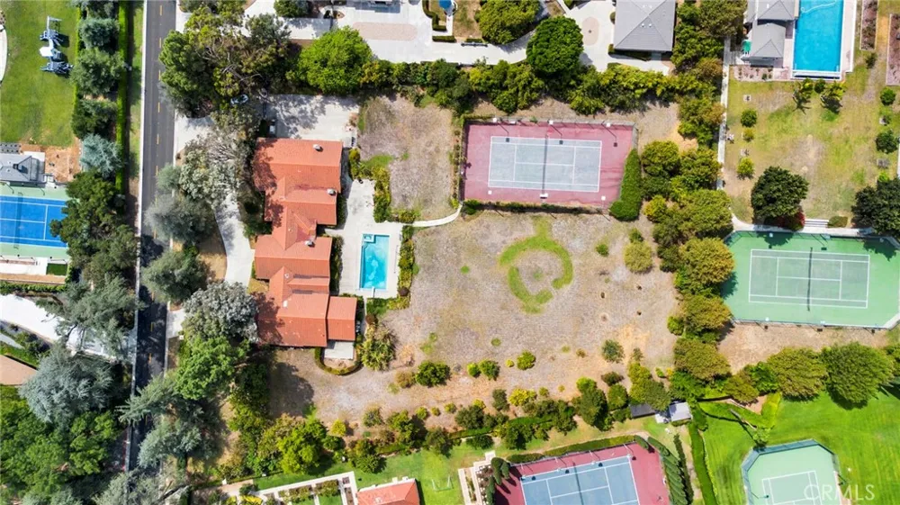 201 Deodar Bradbury, CA 91008
