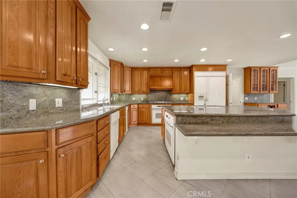 201 Deodar Bradbury, CA 91008