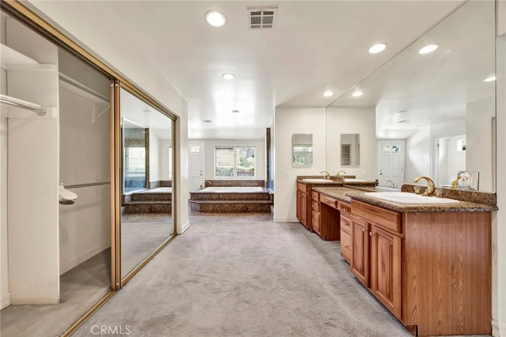 201 Deodar Bradbury, CA 91008